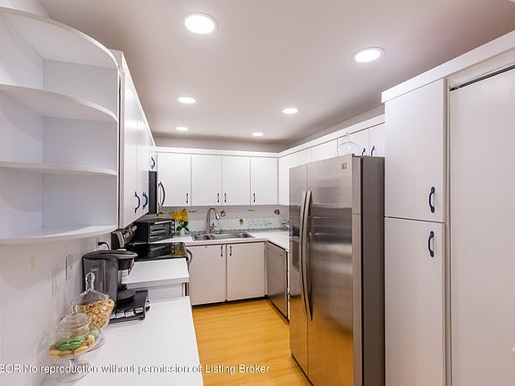 4th image of 2773 S Ocean Blvd #2100