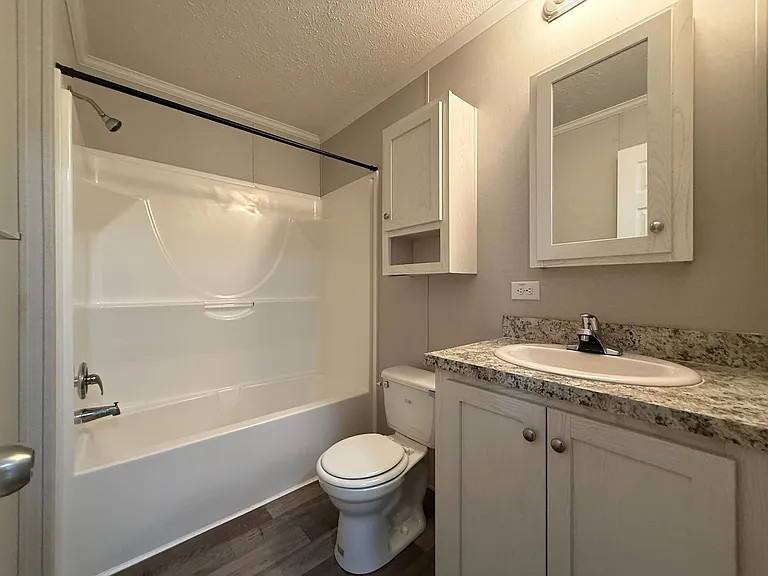 38000 Le Chateau Blvd #98 — Photo 20