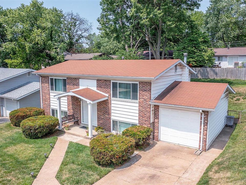 1267 Roth Hill Dr, Maryland Heights, MO 63043 Zillow