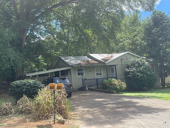 4th image of 19 Lakeside Dr
