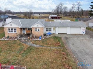 2017 Park St, Findlay, OH 45840