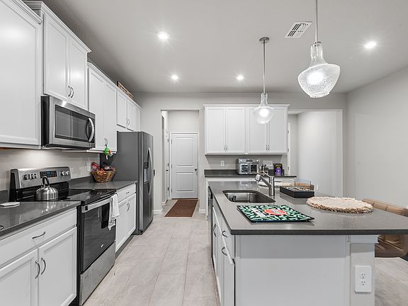 4th image of 3339 Timber Crossing Ave