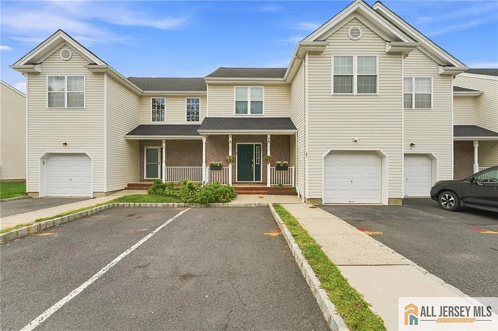2 bed, 2.5 bath, 1680 sqft, $2,750 — Photo 1