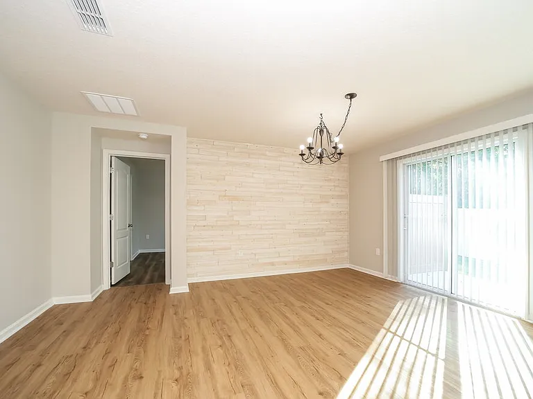 45014 Ingleham Cir — Photo 5