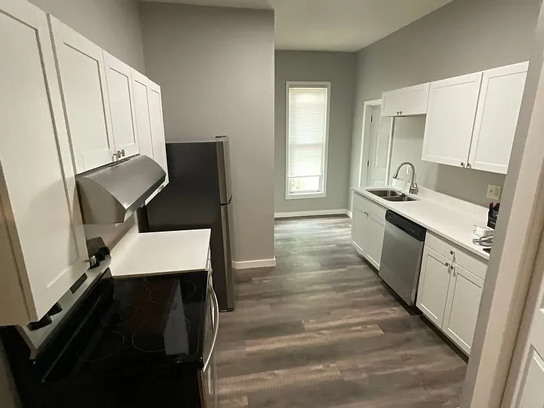 213 N Grant St — Photo 2