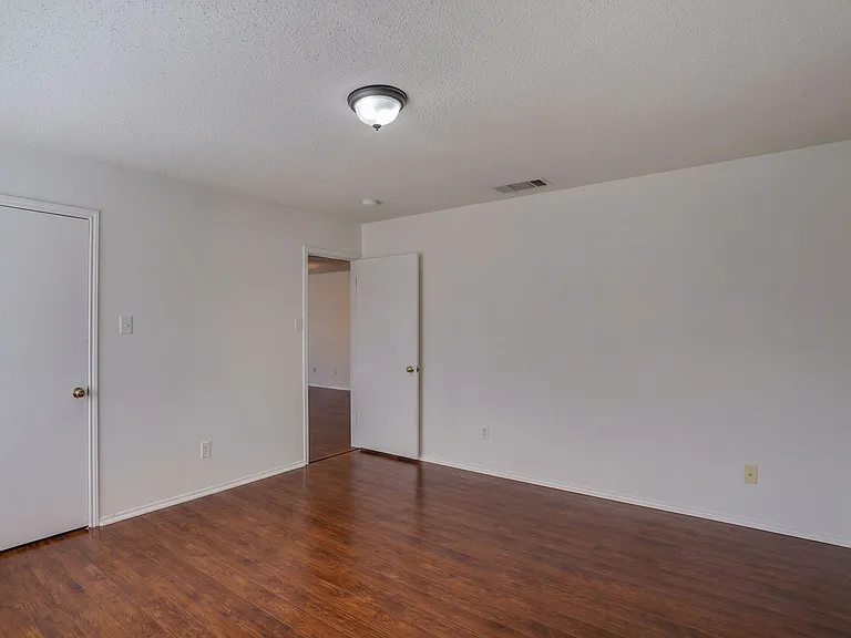 2602 Stapleford Dr — Photo 15
