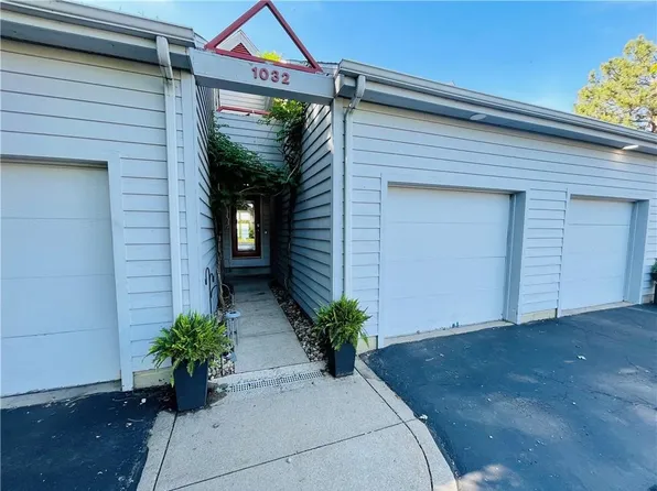 1032 Lookout Dr, Erie, PA 16507