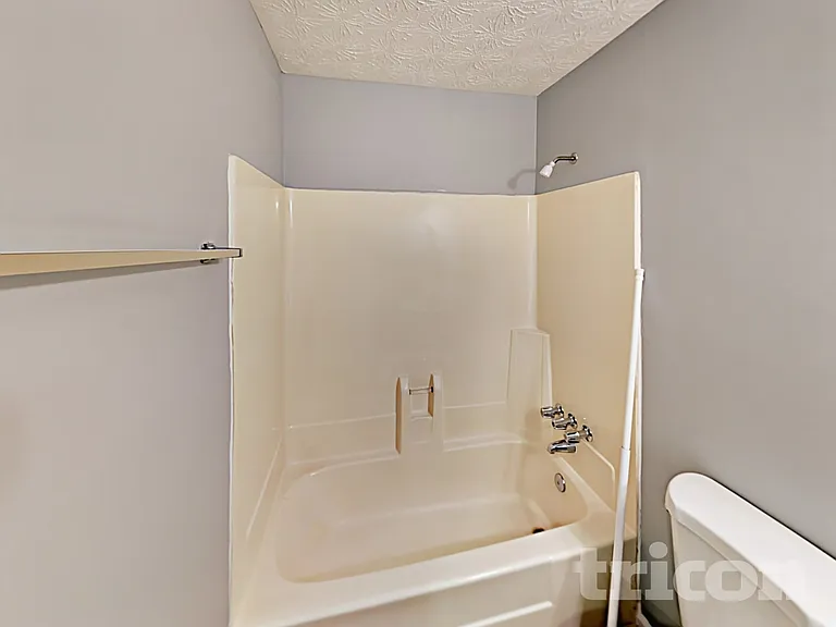 3341 Goldenchain Dr — Photo 29