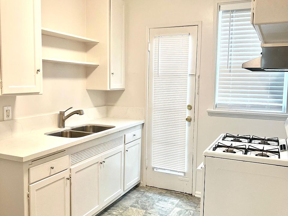1st image of 4492 N Banner Dr APT 1