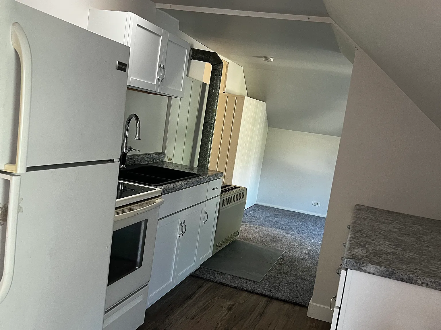 1 bed, 750 sqft, $695 — Photo 1