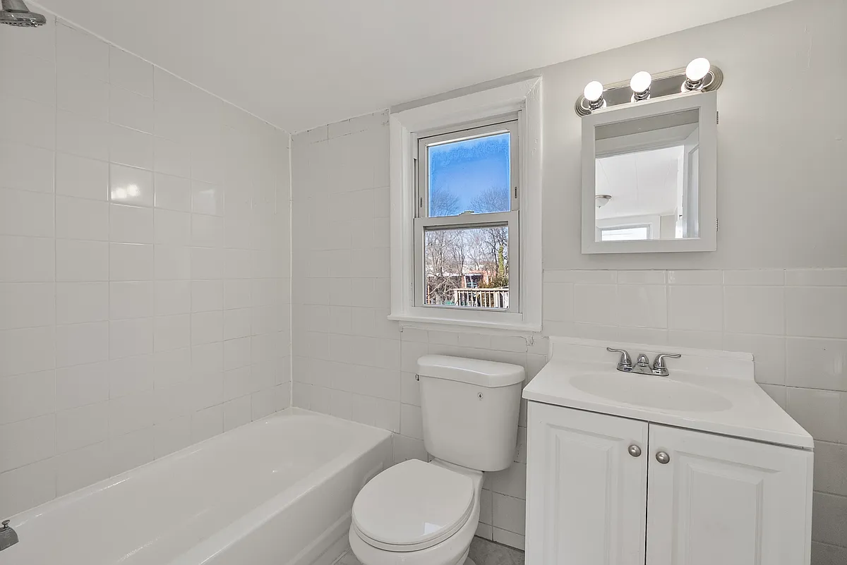 Building Photo - 159 Cooper Ave #C