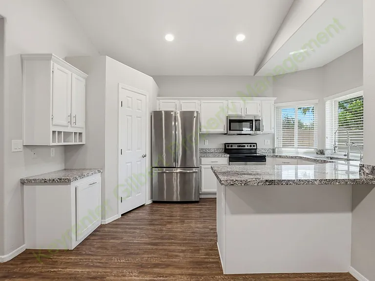 1333 W Glenmere Dr — Photo 10