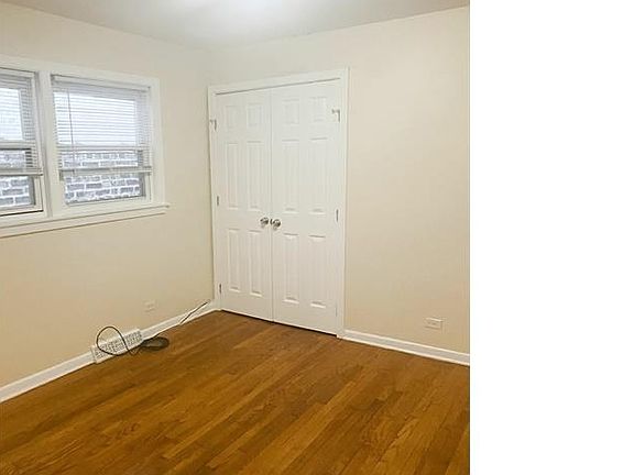 3rd image of 7810 S Essex Ave