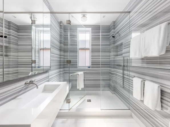 33 East 70th Street image 8 of 11