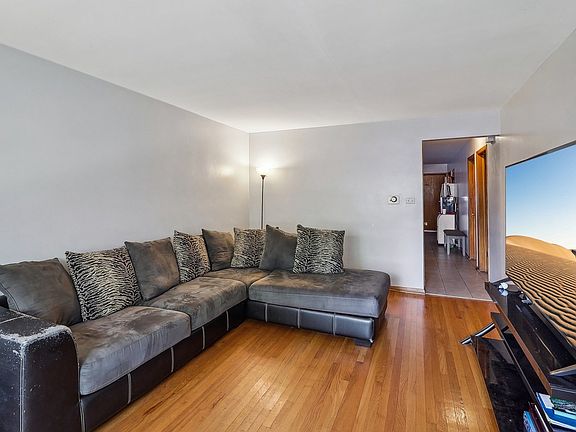 5th image of 5308 W Bloomingdale Ave