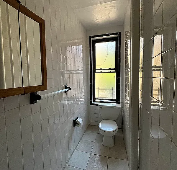 2101 Westbury Ct #2B — Photo 5
