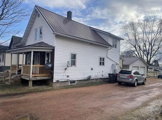 306 N 4th St, Abbotsford, WI 54405
