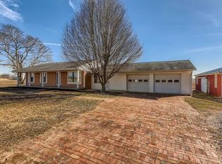 8925 Boberg Rd, Wadesville, IN 47638