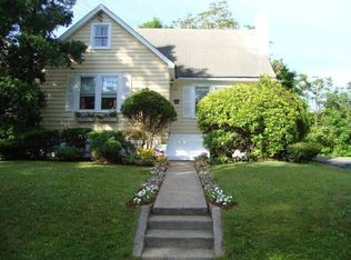 48 Elm St, Ellenville, NY 12428