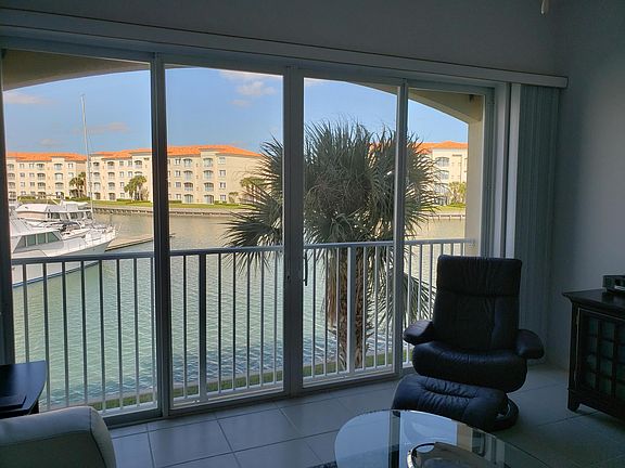 2nd image of 16 Harbour Isle Drive W #203
