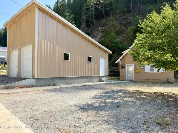 386 2nd St, Mullan, ID 83846