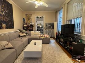 98 Strathmore Rd