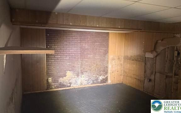 4th image of 4059 Mauch Chunk Rd N