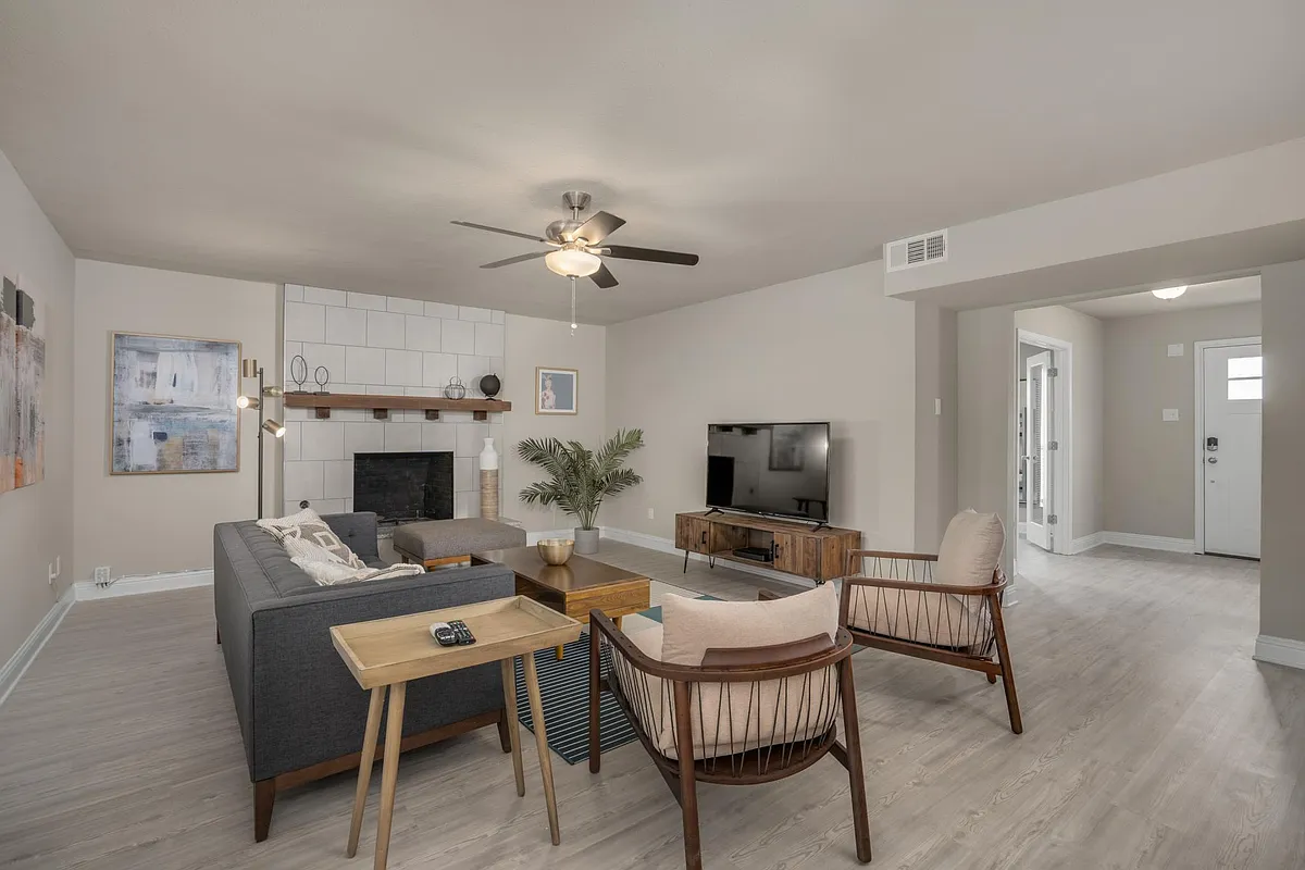 Building Photo - 11210 Cotillion Dr