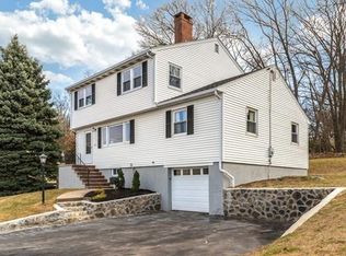 23 Maura Dr, Woburn, MA 01801