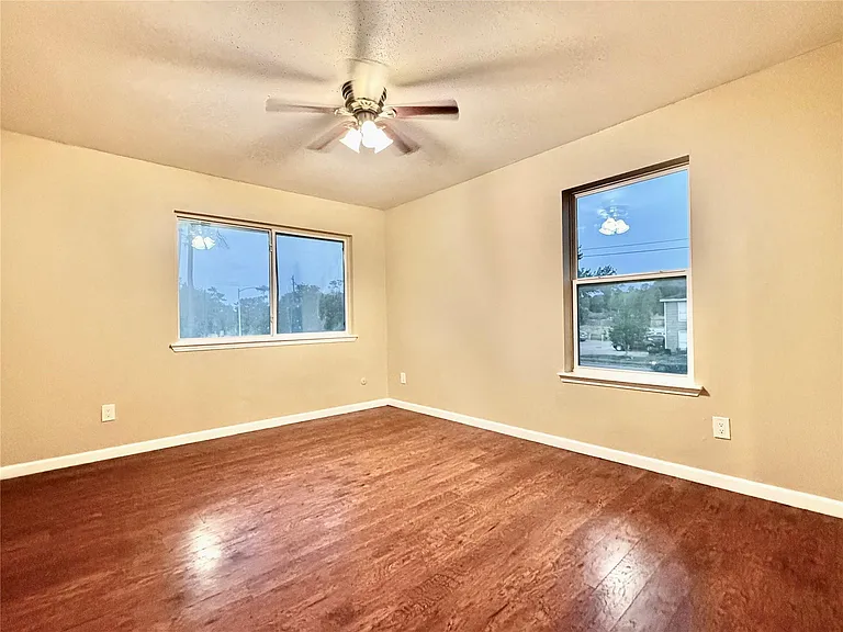 5800 Lumberdale Rd #86 — Photo 32
