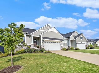 8352 Autumn Acres Dr #39, Rockford, MI