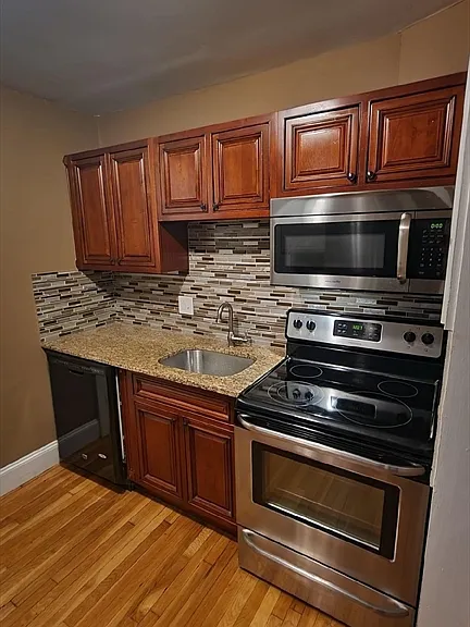 195 Thomas Burgin Pkwy #301 — Photo 5