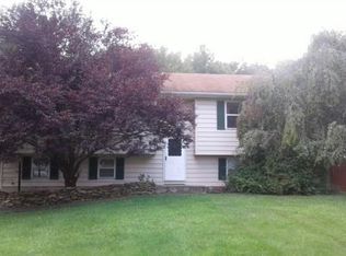 14 Blaha Ln, Bloomingburg, NY 12721