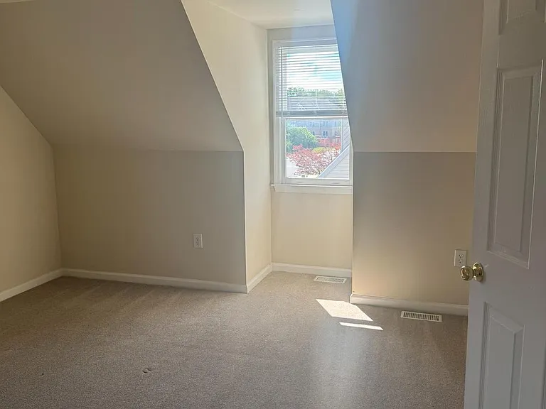 536 Bracken Dr — Photo 8