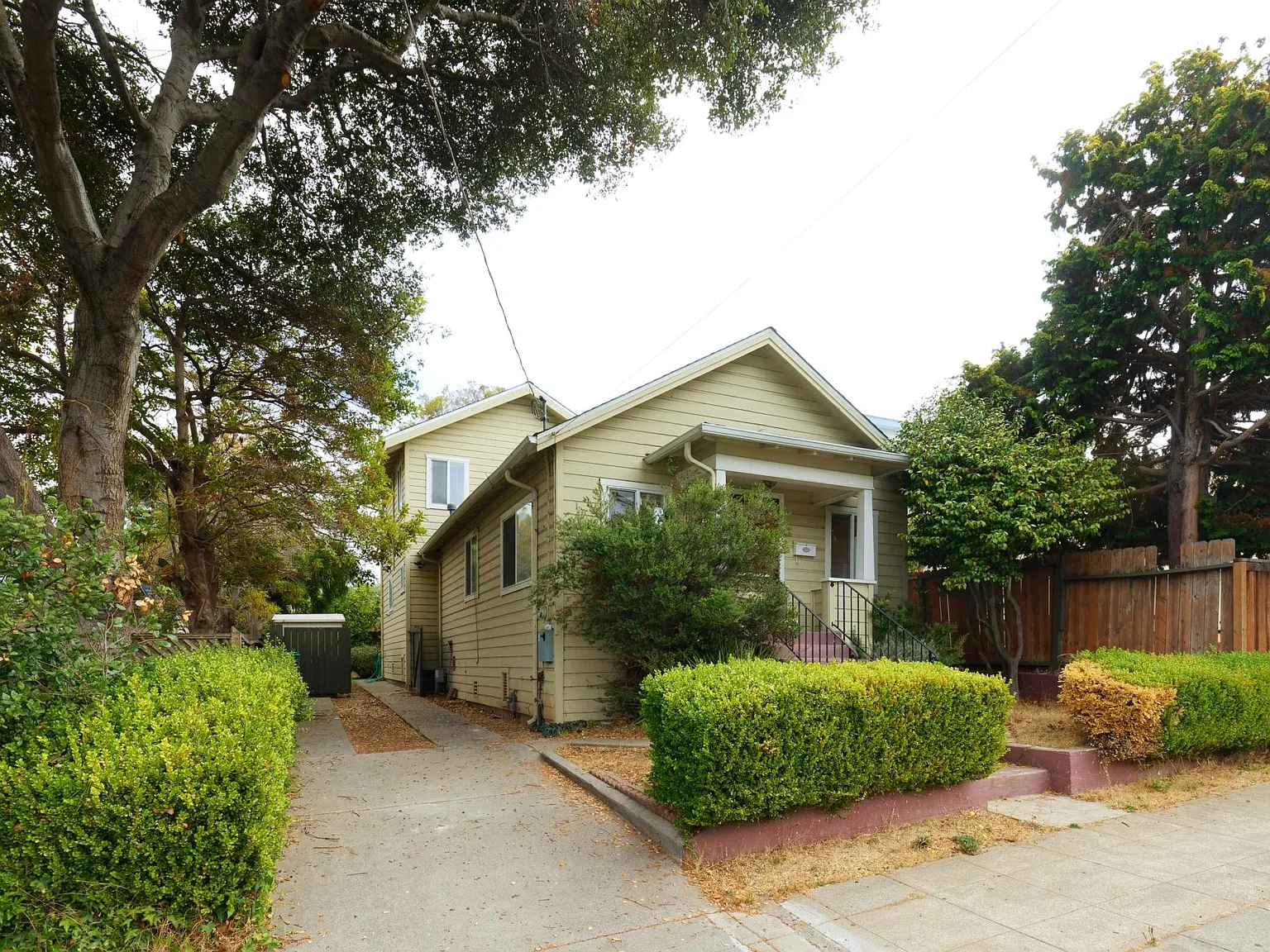3 bed, 1472 sqft, $5,995 — Photo 2