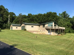 9476 Gardener Ave, Sparta, WI 54656