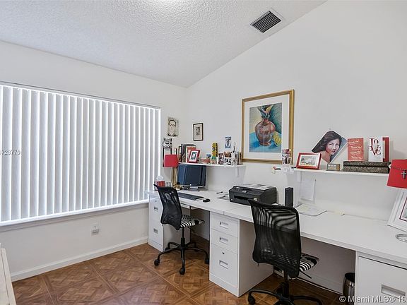 5th image of 4932 SW 32nd Ter #4932