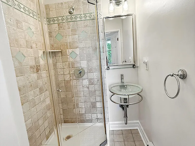 510 Palisade Ave #4L — Photo 19