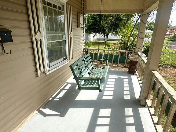 2nd image of 214 N Marion Ave