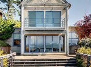 3608 Mission Beach Rd, Marysville, WA 98271