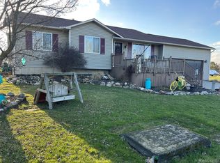 10150 Sharp Rd, Swartz Creek, MI 48473