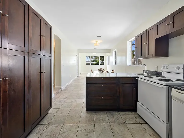 8861 SW 127th Ter — Photo 91