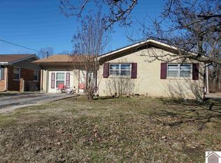 2221 Clay St, Paducah, KY 42001