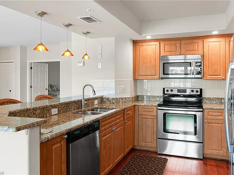 13962 Southampton Dr #4402 — Photo 5