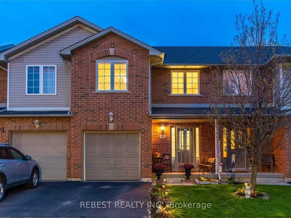800 Paramount Dr #43, Hamilton, ON L8J 3V8