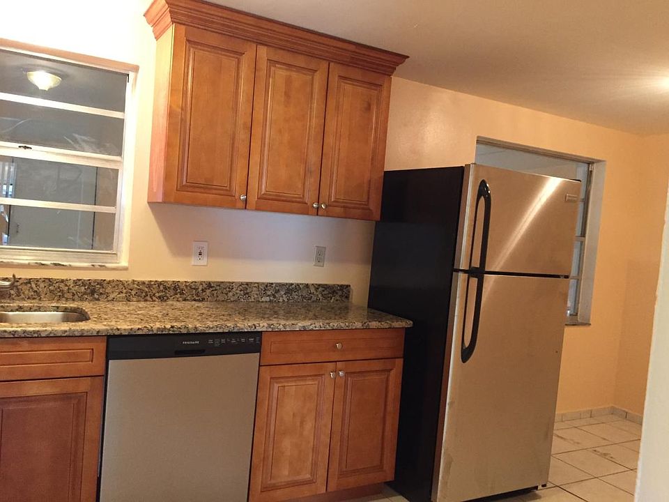 1st image of 10213 Bonnie Bay Ct