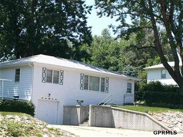 1st image of 8821 Blondo St