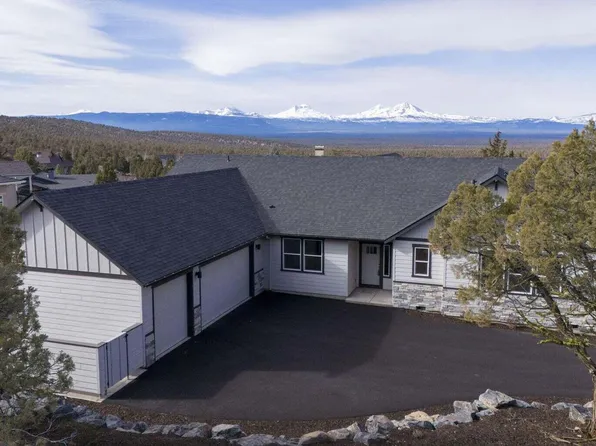 1014 Highland View Loop, Redmond, OR 97756