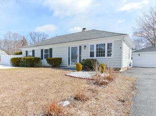 235 Bear Paw Rd, Bridgeport, CT 06606