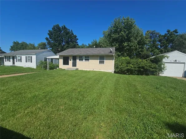 10308 Galloway Dr, Saint Louis, MO 63137